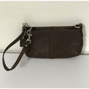 Coach Brown Pebbled Leather Wristlet Y2K Baguette Style Purse Silver Hardware
